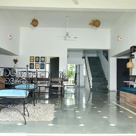 Whispering Woods Villa And Eco Farms โลนาวาลา ภายนอก รูปภาพ