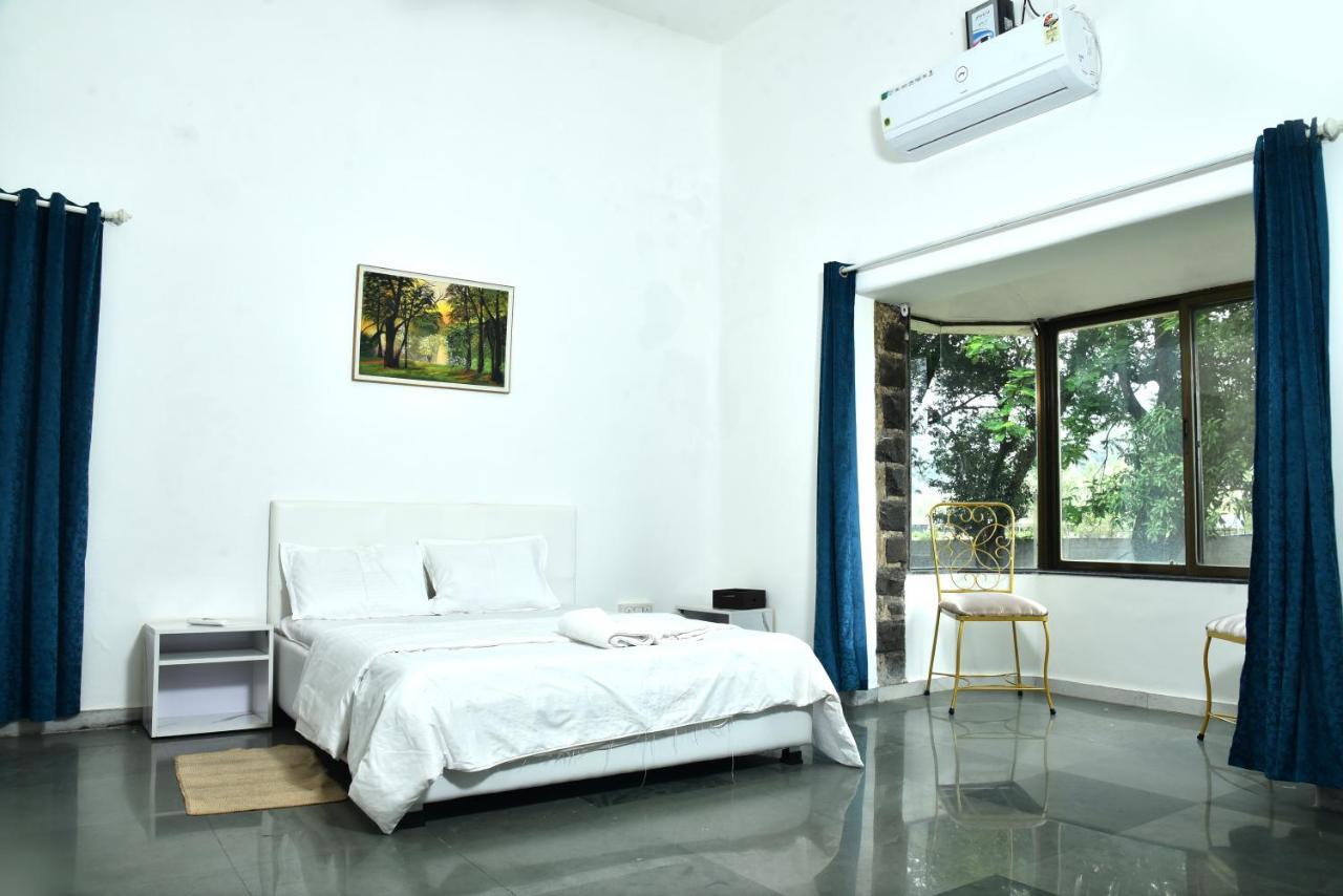 Whispering Woods Villa And Eco Farms โลนาวาลา ภายนอก รูปภาพ