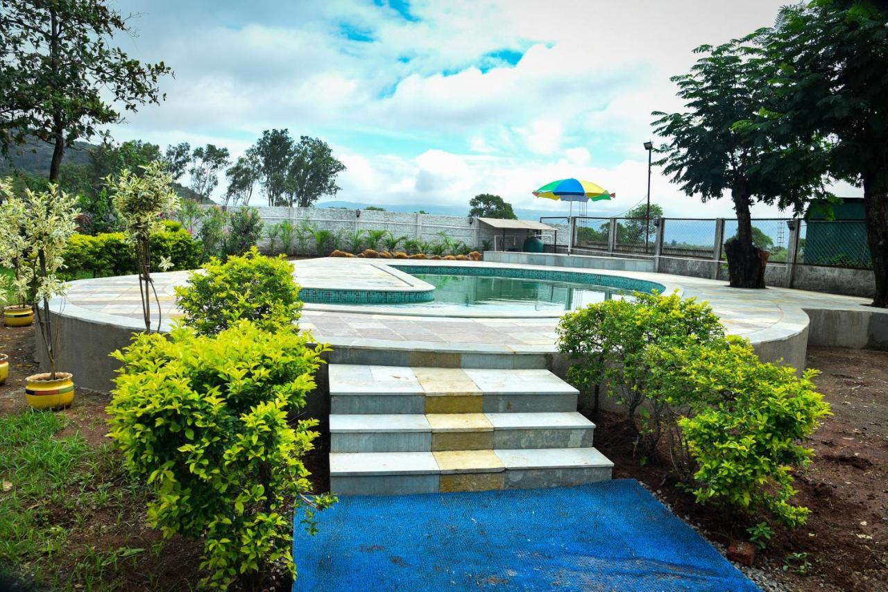 Whispering Woods Villa And Eco Farms โลนาวาลา ภายนอก รูปภาพ